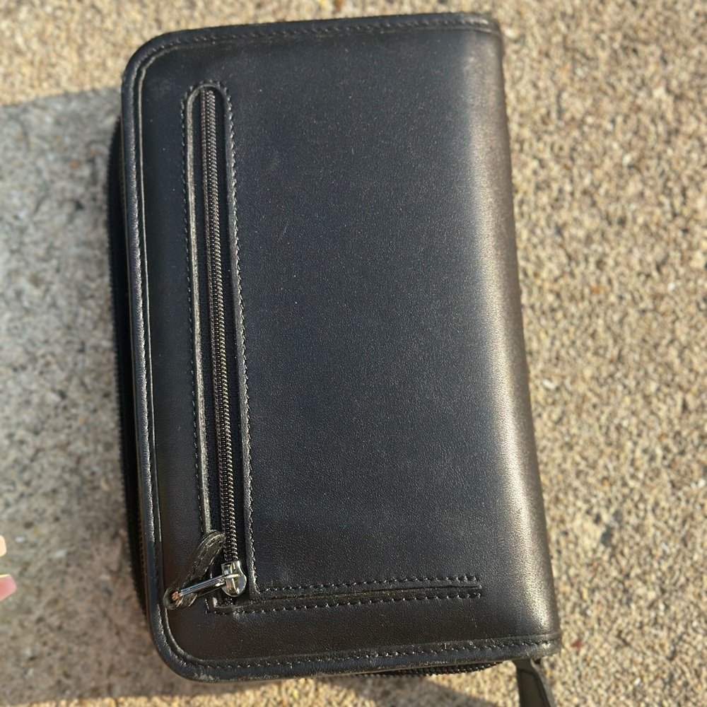 Coach Black Leather Zip Wallet - Picture 6 of 6